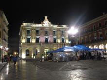 Gijon: Plaza Mayor mit dem Camp der Indignados