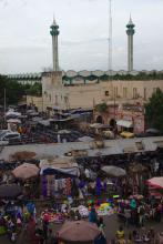 Wo der Markt ist, ist die große Moschee nicht weit.