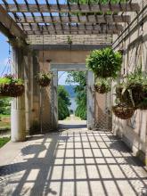 Yonkers: Der Landschaftsgarten »Untermyer Park and Gardens« wartet mit Überraschungen auf. Hier die inszenierte Landschaft nach europäischem Vorbild.